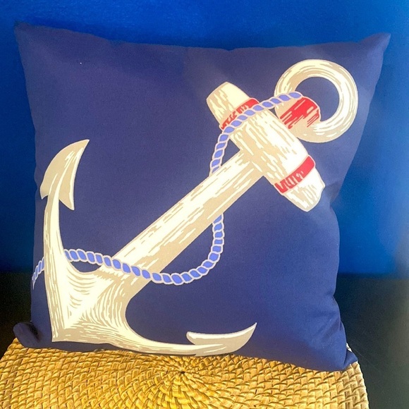 NWOT Blue White and Red 100% Polyester Anchor Nautical Pillow 14" - Picture 2 of 4